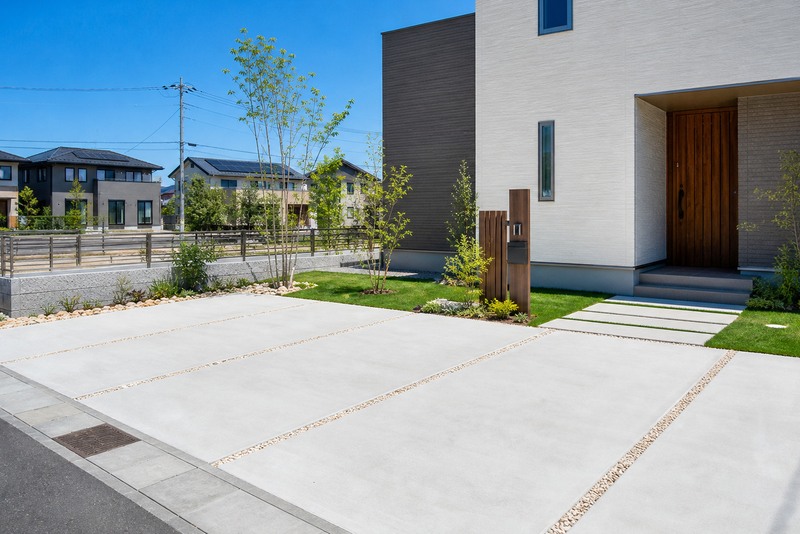 愛媛の土間コンクリート工事の費用相場をイメージしやすい住宅外構施工例